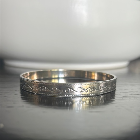 Brighton Canal Scroll Etched Silver Tone Bracelet with Intricate Design - Picture 4 of 4